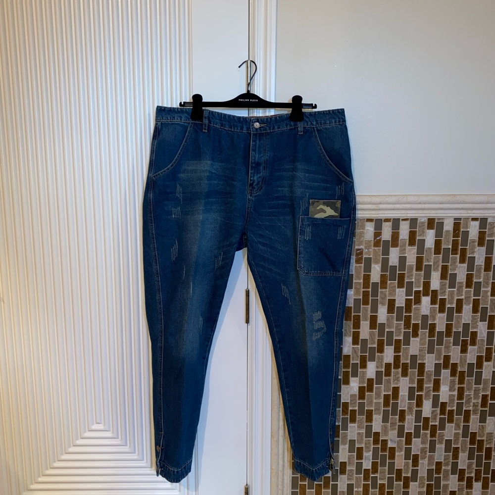 Authentic Men’s Fashion Jeans